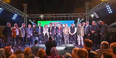 10. Hemşehri Dernekleri Festivaline Zeynep Başkan Damga Vurdu